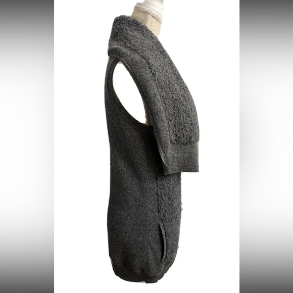 Antropologie Leifsdottir - Gray Alpaca Hook Front Tunic Vest Sz S $229 - Picture 9 of 12
